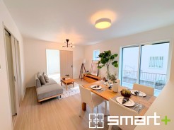 ～ナチュラルな色彩のＬＤＫ～
・自然な風合いの色味で纏められたＬＤＫは家具のコーディネートもしやすくなっております。
・どんなインテリアにするか、考えるだけでも楽しくなりますね。
