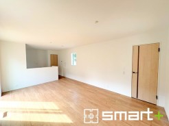 ～ナチュラルな色彩のＬＤＫ～
・自然な風合いの色味で纏められたＬＤＫは家具のコーディネートもしやすくなっております。
・どんなインテリアにするか、考えるだけでも楽しくなりますね。
