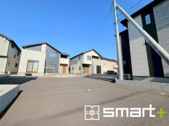 ~周辺環境もご案内いたします~
・建物自体ももちろん大切ですが、暮らしていく上でとても大切な周辺環境。
・ご見学時に周辺環境も併せてご案内させていただきますので、お気軽にご相談ください。