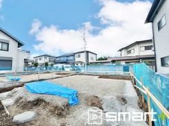 ～ご家族を守る「耐震等級３」～
・住宅性能評価において「耐震等級３」を取得。地震に強い家であることが証明されております。
・倒壊の恐れが低くなりますので、地震保険が半額になるメリットも。
(1号棟)