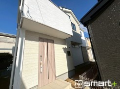 ～新規物件が誕生です～
・皆様お待たせいたしました。柏市十余二に新規物件が誕生いたしました。
・このエリアでお探しの方は、まずはお気軽にお問い合わせくださいませ。お待ちしております。
(２号棟)