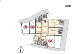 ～カースペース２台以上確保～
・各棟カースペースが２台以上ございますので、車通勤の方にもお勧めのプランとなっております。
・余裕の敷地で余裕のある新生活をお過ごしいただけます。
