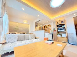 ～ナチュラルな色彩のＬＤＫ～
・自然な風合いの色味で纏められたＬＤＫは家具のコーディネートもしやすくなっております。
・どんなインテリアにするか、考えるだけでも楽しくなりますね。
