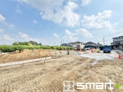 ～完成物件もご案内可能～
・ご案内時には実際の立地に加え、同メーカー・同仕様の完成物件もご案内可能です。
・ぜひ現地と建物をご覧いただき、具体的にイメージしてみてくださいませ。
