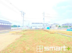 ～ご家族を守る「耐震等級３」～
・住宅性能評価において「耐震等級３」を取得。地震に強い家であることが証明されております。
・倒壊の恐れが低くなりますので、地震保険が半額になるメリットも。
(１号棟)