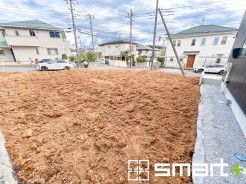 ～建築条件無しの売地が販売開始～
・建築条件（ハウスメーカー指定）がございませんので、お好きなメーカーで建築いただけます。
・詳細につきましてはお気軽にお問い合わせくださいませ。
