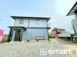 ～綺麗にお使いの外観～
・外観も綺麗にお使いなので、築年数を感じさせない見た目となっております。
・外壁や屋根のリフォームなどをお考えの方もお気軽にご相談くださいませ。
