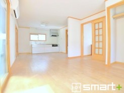 ～余裕の空間が広がるＬＤＫ～
・14.5帖あるＬＤＫはご家族団らんのお時間を余裕の広さで演出してくれます

・ご内覧の際は家具の配置などもイメージしながらご覧くださいませ。
