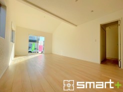 ～家具の配置がしやすい間取～
・ＬＤＫはリビングとダイニングの境目が分かりやすくなっており、家具の配置がしやすい造り。
・どんなインテリアにするか考えるだけでも楽しくなりますね。
