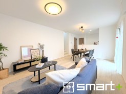 ～開放的なリビングイン階段～
・ご家族のお出掛けや帰宅がわかるリビングイン階段。自然とコミュニケーションが増えますね。
・家事をしながらリビング全体が見渡せるカウンターキッチンも魅力。
