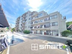 ～堂々とした大型のマンション～
・総戸数の多い大型のマンションですので、外観の迫力もあり誇りに思えるようなお住まいとなっております。
・ぜひ現地でご体感くださいませ。
