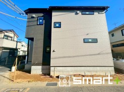 ～ご家族を守る「耐震等級３」～
・住宅性能評価において「耐震等級３」を取得。地震に強い家であることが証明されております。
・倒壊の恐れが低くなりますので、地震保険が半額になるメリットも。
