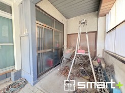 ～お住まいの顔「玄関」～
・毎日お出かけの際もご帰宅の際も通る玄関。
・ドアの交換や鍵の交換・追加などもお気軽にご相談くださいませ。
