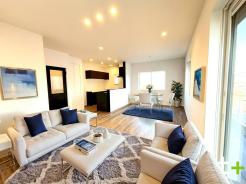 ～ナチュラルな色彩のＬＤＫ～
・自然な風合いの色味で纏められたＬＤＫは家具のコーディネートもしやすくなっております。
・どんなインテリアにするか、考えるだけでも楽しくなりますね。
