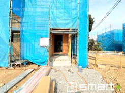 ～ご家族を守る「耐震等級３」～
・住宅性能評価において「耐震等級３」を取得。地震に強い家であることが証明されております。
・倒壊の恐れが低くなりますので、地震保険が半額になるメリットも。
