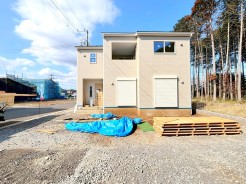 ～完成物件もご案内可能～
・ご案内時には実際の立地に加え、同メーカー・同仕様の完成物件もご案内可能です。
・ぜひ現地と建物をご覧いただき、具体的にイメージしてみてくださいませ。
(２号棟)