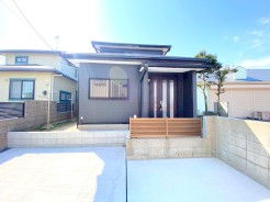 ～新規物件が誕生です～
・皆様お待たせいたしました。つくば市谷田部に新規物件が誕生いたしました。
・このエリアでお探しの方は、まずはお気軽にお問い合わせくださいませ。お待ちしております。
