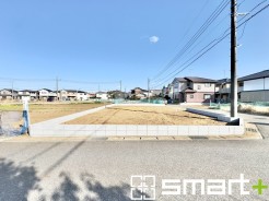 ～建築条件無しの売地が販売開始～
・建築条件（ハウスメーカー指定）がございませんので、お好きなメーカーで建築いただけます。
・詳細につきましてはお気軽にお問い合わせくださいませ。
(１号地)