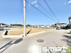 ～安心の測量済み・保証付き売地～
・売主が宅建業者なので個人の場合と違い予め測量済み。トラブルの可能性を抑えられます。
・地中埋設物などに対する保証も付いております。
