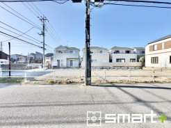 ～建築条件無しの売地が販売開始～
・建築条件（ハウスメーカー指定）がございませんので、お好きなメーカーで建築いただけます。
・詳細につきましてはお気軽にお問い合わせくださいませ。
(１号地)