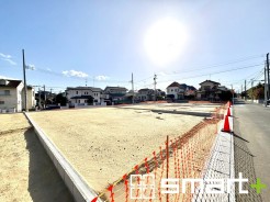 ～建築条件無しの売地が販売開始～
・建築条件（ハウスメーカー指定）がございませんので、お好きなメーカーで建築いただけます。
・詳細につきましてはお気軽にお問い合わせくださいませ。
