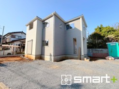 ~完成物件もご案内可能~
・ご案内時には実際の立地に加え、同メーカー・同仕様の完成物件もご案内可能です。
・ぜひ現地と建物をご覧いただき、具体的にイメージしてみてくださいませ。