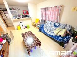 ～余裕の空間が広がるＬＤＫ～
・4ＬＤＫはご家族団らんのお時間を余裕の広さで演出してくれます。
・ご内覧の際は家具の配置などもイメージしながらご覧くださいませ。
