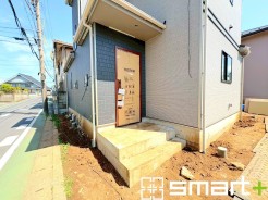 ～完成物件もご案内可能～
・ご案内時には実際の立地に加え、同メーカー・同仕様の完成物件もご案内可能です。
・ぜひ現地と建物をご覧いただき、具体的にイメージしてみてくださいませ。
