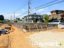 ～ご家族を守る「耐震等級３」～
・住宅性能評価において「耐震等級３」を取得。地震に強い家であることが証明されております。
・倒壊の恐れが低くなりますので、地震保険が半額になるメリットも。
(１号棟)