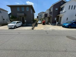 ～お問合せはお気軽に～
・お仕事帰りの遅い時間や短時間のご案内、不動産会社に休みの多い水曜日などでもご対応可能です。
・ぜひお気軽にお問合せくださいませ。お待ちしております！
