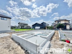 ～ご家族を守る「耐震等級３」～
・住宅性能評価において「耐震等級３」を取得。地震に強い家であることが証明されております。
・倒壊の恐れが低くなりますので、地震保険が半額になるメリットも。
(１号棟)