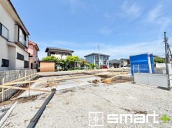 ～ご家族を守る「耐震等級３」～
・住宅性能評価において「耐震等級３」を取得。地震に強い家であることが証明されております。
・倒壊の恐れが低くなりますので、地震保険が半額になるメリットも。
(１号棟)