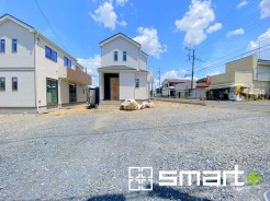 ~完成物件もご案内可能~
・ご案内時には実際の立地に加え、同メーカー・同仕様の完成物件もご案内可能です。
・ぜひ現地と建物をご覧いただき、具体的にイメージしてみてくださいませ。
