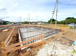 ~完成物件もご案内可能~
・ご案内時には実際の立地に加え、同メーカー・同仕様の完成物件もご案内可能です。
・ぜひ現地と建物をご覧いただき、具体的にイメージしてみてくださいませ。