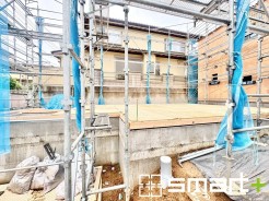 ～完成物件もご案内可能～
・ご案内時には実際の立地に加え、同メーカー・同仕様の完成物件もご案内可能です。
・ぜひ現地と建物をご覧いただき、具体的にイメージしてみてくださいませ。
(１号棟)