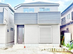 ~スタイリッシュな外観~
・2色のコントラストが美しく落ち着きあるデザインの外観となっております。
・グレーとホワイトの組み合わせが、洗練されたクールな雰囲気を醸し出しています。