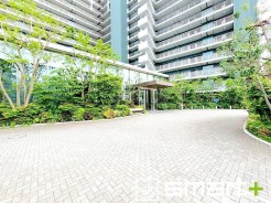 ～帰るのが楽しみになるエントランス～
・エントランスは非常に綺麗な造りとなっておりますので、毎日家に帰るのが楽しみになる仕様です。
・ぜひ現地でご体感くださいませ。
