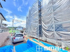 ～ご家族を守る「耐震等級３」～
・住宅性能評価において「耐震等級３」を取得。地震に強い家であることが証明されております。
・倒壊の恐れが低くなりますので、地震保険が半額になるメリットも。
