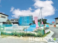 ～完成物件もご案内可能～
・ご案内時には実際の立地に加え、同メーカー・同仕様の完成物件もご案内可能です。
・ぜひ現地と建物をご覧いただき、具体的にイメージしてみてくださいませ。（１号棟）

