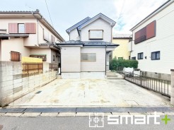 ～綺麗にお使いの外観～
・外観も綺麗にお使いなので、築年数を感じさせない見た目となっております。
・ぜひ現地でご確認くださいませ。
