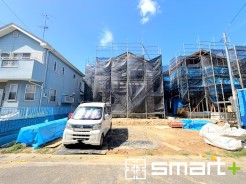 ～ご家族を守る「耐震等級３」～
・住宅性能評価において「耐震等級３」を取得。地震に強い家であることが証明されております。
・倒壊の恐れが低くなりますので、地震保険が半額になるメリットも。
(１号棟)