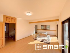 ～ナチュラルな色彩のＬＤＫ～
・自然な風合いの色味で纏められたＬＤＫは家具のコーディネートもしやすくなっております。
・どんなインテリアにするか、考えるだけでも楽しくなりますね。
