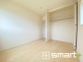 ～２面採光の明るいお部屋～
・洋室は２面採光とする事で穏やかな陽の入る明るい空間となっております。
・くつろぎのプライベート時間を明るい空間で穏やかにお過ごしいただけます。
