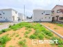 ～広々したお庭のある邸宅～
・余裕の敷地には広いお庭もご用意。
・ガーデニングや安らぎの空間として、倉庫を置いたりと様々な活用が可能です。
・人工芝の敷設などもお気軽にご相談くださいませ。
