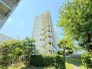 ～堂々とした大型のマンション～
・総戸数の多い大型のマンションですので、外観の迫力もあり誇りに思えるようなお住まいとなっております。
・ぜひ現地でご体感くださいませ。
