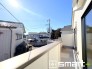 ～洗濯物も干しやすいバルコニー～
・陽当たり良好な南側のバルコニーは２部屋から出入りができて毎日のお洗濯も快適。
・テラス屋根等のオプションもお気軽にご相談くださいませ。