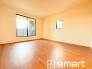 ～２面採光の明るいお部屋～
・洋室は２面採光とする事で穏やかな陽の入る明るい空間となっております。
・くつろぎのプライベート時間を明るい空間で穏やかにお過ごしいただけます。
