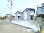 ～閑静な住宅街の立地～
・周辺は閑静な住宅街となっておりますので、静かな暮らしをご実現いただけます。
・前面道路の交通量も多くないので、小さなお子様がいるご家庭でもご安心ですね。
