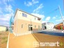 ～お庭もある余裕の敷地～
・広々した敷地にはお庭もご用意。お庭があるだけで余裕を感じますね。
・防草シートや人工芝の敷設などのオプションもお気軽にご相談くださいませ。
