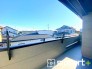 ～洗濯物も干しやすいバルコニー～
・陽当たり良好な南側のバルコニーは２部屋から出入りができて毎日のお洗濯も快適。
・テラス屋根等のオプションもお気軽にご相談くださいませ。